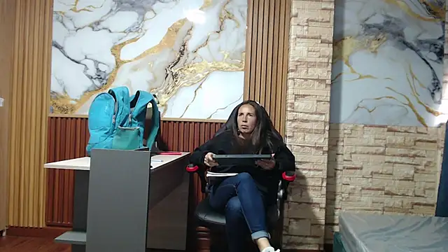 دردشة molly_andsam الجنسية المباشرة