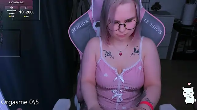 Webkamerová show miray_kuriyama123