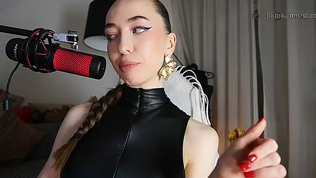 Chat XXX en directo de supreme_dominatrix