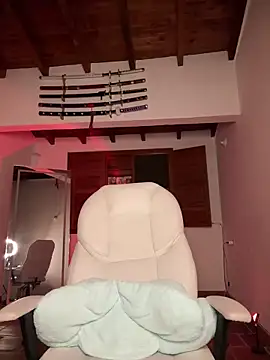 Ale_Lewis Adlı Modelin Canlı XXX Sohbeti