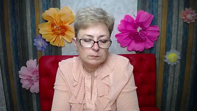 EmiliaGree 现场XXX聊天