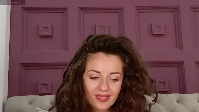 AnaAnais 即時 XXX 聊天