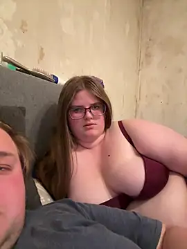 CurvyPaar2 Live XXX-Chat