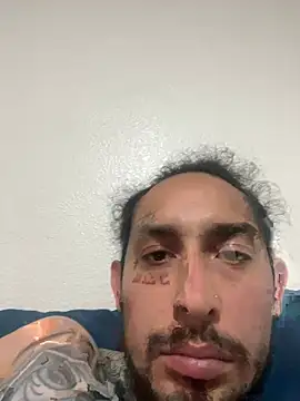 Longmoney444's Live XXX Chat