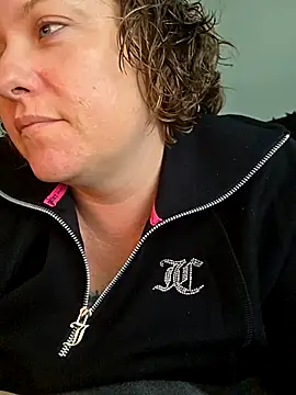 Chatroom XXX en direct de julimonroe