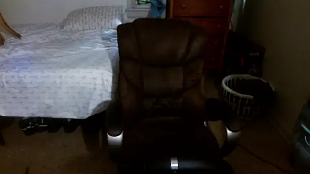 XXX chat uživo modela DADDY_KANE8---