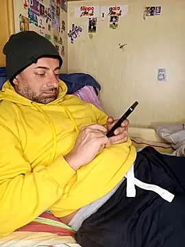 toro23xxxl élő XXX-chatje