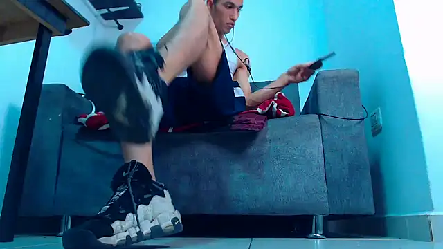 mastersmits élő XXX-chatje