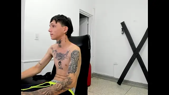 StraightBoy_Nick élő XXX-chatje