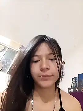 Ninffa_sweet21 Pertunjukan Webcam