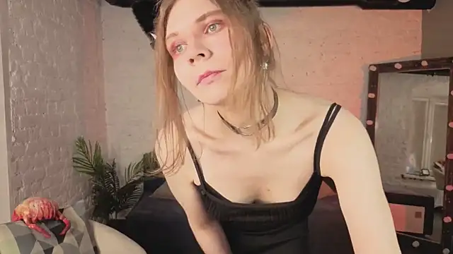 LoralAvery Pertunjukan Webcam