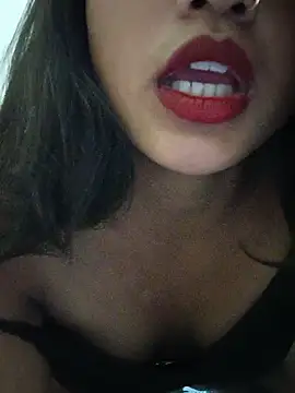 Tannu_Tanyaa's Webcam Show