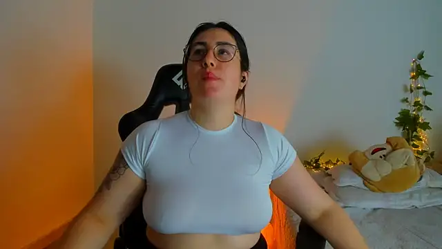 Susan_Foxx 现场XXX聊天