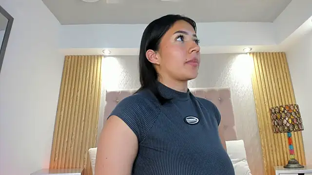 แชท XXX สดของ KamyGlam