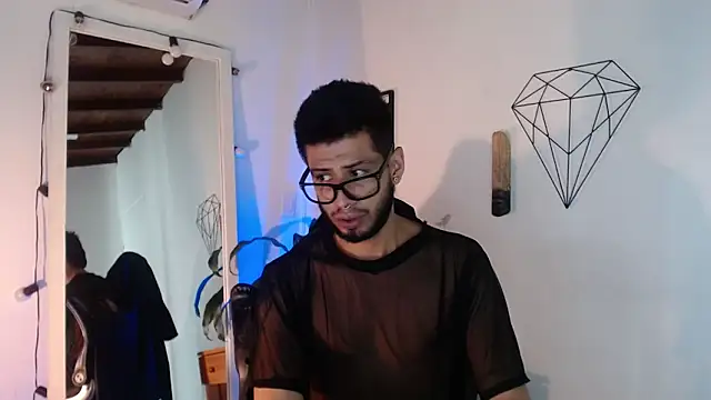 Colby_brown03 Adlı Modelin Canlı XXX Sohbeti