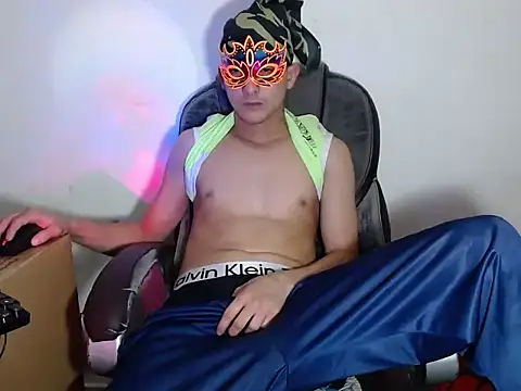 SexyboyHot2000 Live XXX Chat