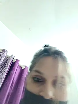 priya-ji9's Webcam Show