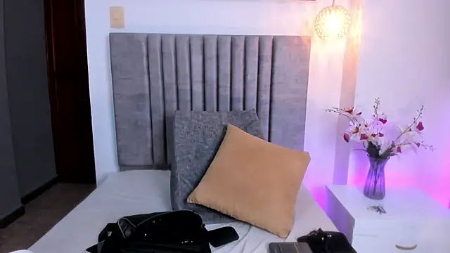 Živý XXX chat Zamira_Taylor