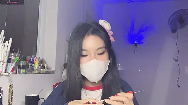 Živý XXX chat Tieu-May