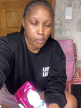 Bellabootie's Live XXX Chat