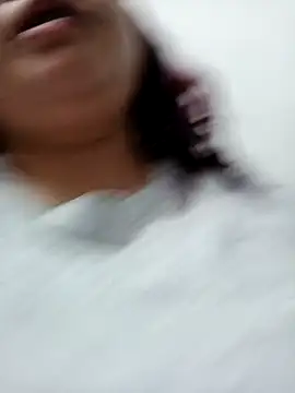 Živý XXX chat CURVY-HORNY