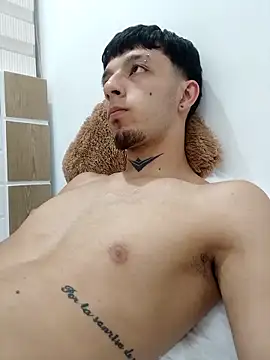 dark_men1n Webbikameraesitys