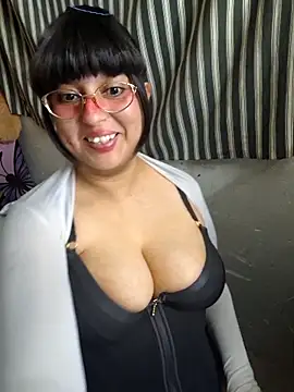 Czat XXX na żywo – CherryDerry