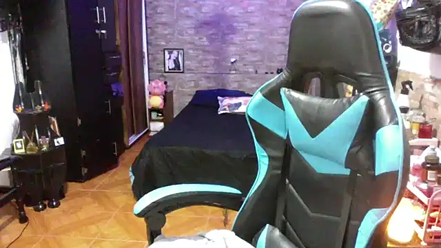 AngelaQueen_: онлайн-секс-чат