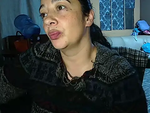 Czat XXX na żywo – Karina_Aicarddi03