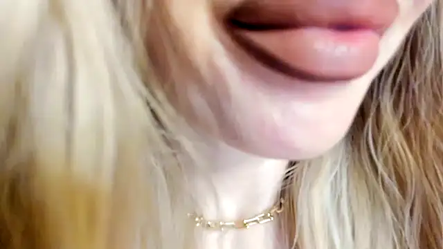 Živý XXX chat Politeeliza