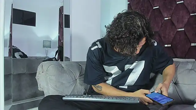 TonyBenedetti Obrolan Langsung XXX