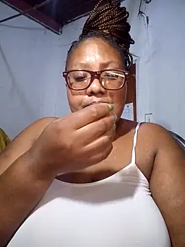 Živý XXX chat YELLOW_BONE