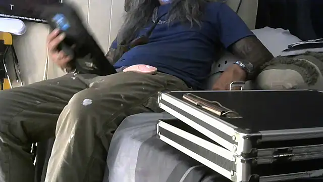 crassanova's Live XXX Chat