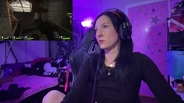 Онлайн чат XXX marleymaxwell