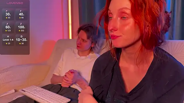 Show modela EternalDream_ na web-kameri