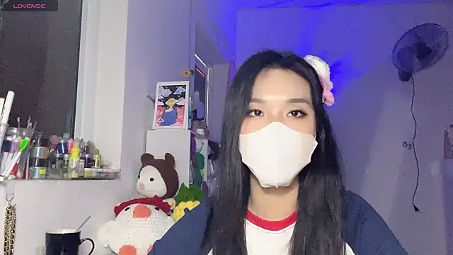 Tieu-May's Live XXX Chat