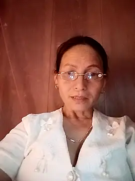 Cucci07 即時 XXX 聊天