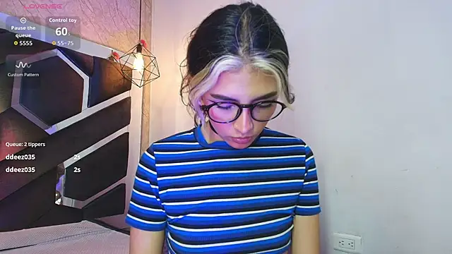 Chat +18 de sweet_mussee ao vivo