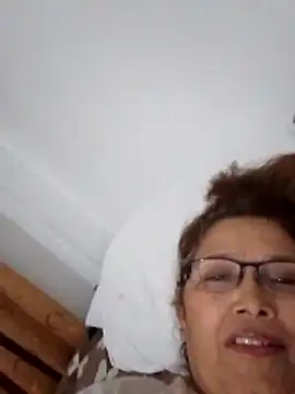 Chat +18 de Cessi50 ao vivo