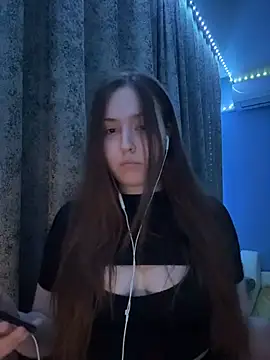 charmingggirl élő XXX-chatje