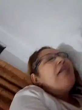 Cessi50 élő XXX-chatje