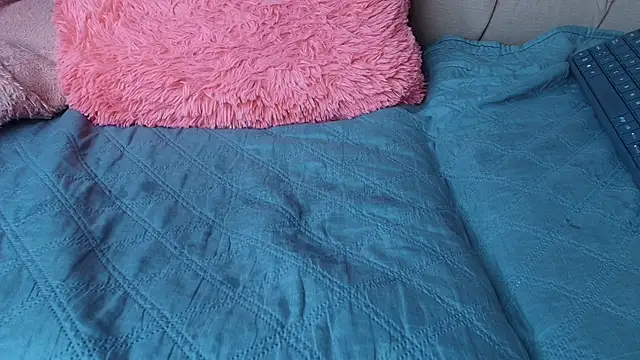 Chatroom XXX en direct de alix_rada