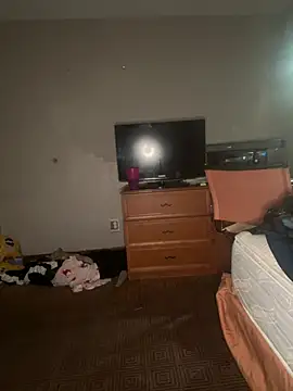 Stressreliever82 即時 XXX 聊天