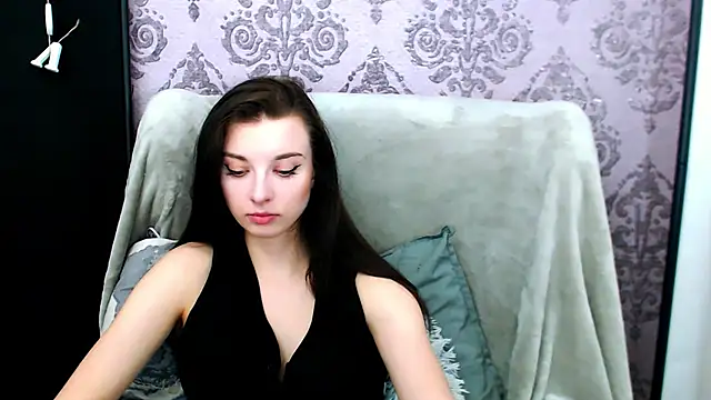 دردشة DominantLuna الجنسية المباشرة