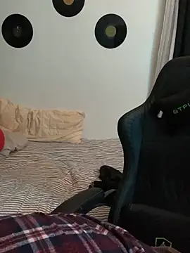 Chatroom XXX en direct de miacanela_xo