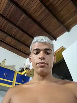 PrincesLeo live XXX chat