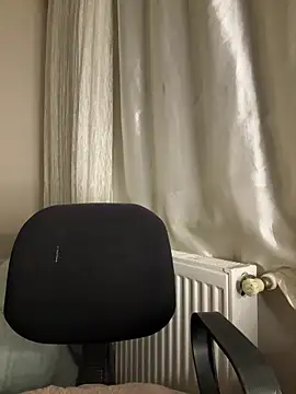 Show modela Tanidikbirii na web-kameri