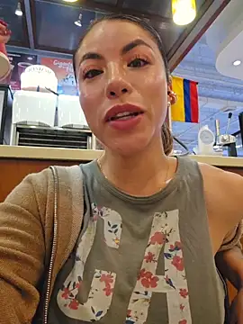 Karen_San_Miguel Show in webcam