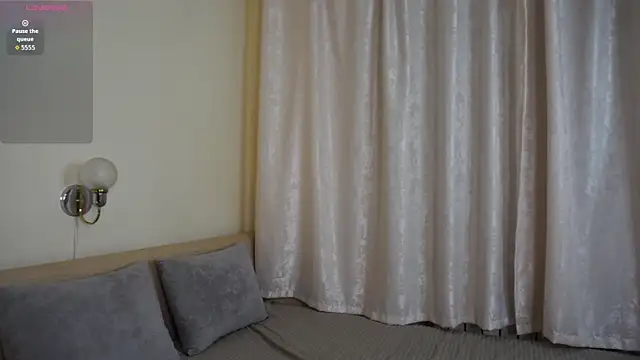 Chatroom XXX en direct de PeachMirth