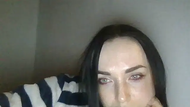 Trinsy_Love 라이브 XXX 채팅